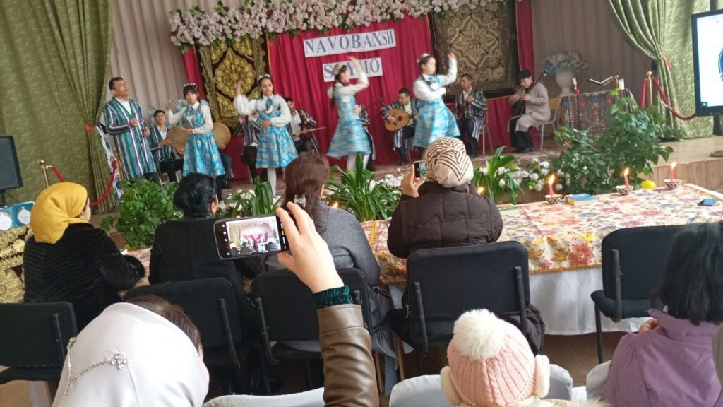 2025 yil 8 fevral kuni Kattaqo‘rg‘on shahar 14-Umumtaʼlim maktabida  9-fevral  Buyuk shoir, mutafakkir, davlat va jamoat arbobi Alisher Navoiy tavalludining 584 yilligi munosabati bilan  2-son BMSM, Shahar14- umumta’lim maktabi  bilan hamkorlikda  » Navoiy yodi-la yashaymiz mudom » nomli adabiy-badiiy kecha bo’lib o’tdi.Tadbir davomida Mir Alisher Navoiy hayoti va ijodidan na’munalar bobomiz siymosi gavdalangan asarlardan sahna ko’rinishlari hamda g’azallaridan ashula va raqslar ijro etildi.