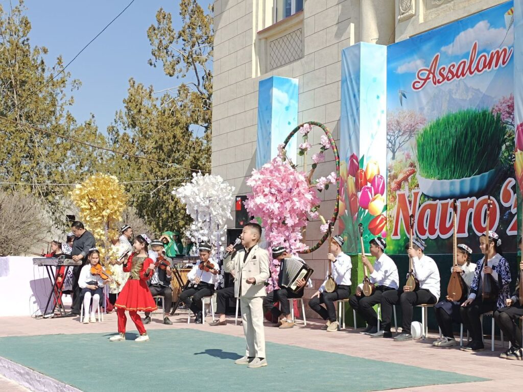 Ингичкада Наврўз байрами кўтаринки руҳда бўлиб ўтмоқда.